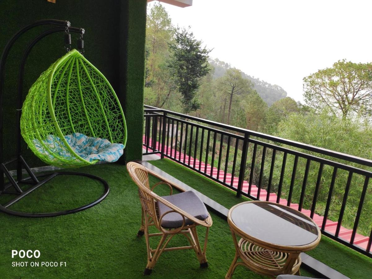 Bed and Breakfast The Asgard Kasauli Exterior foto