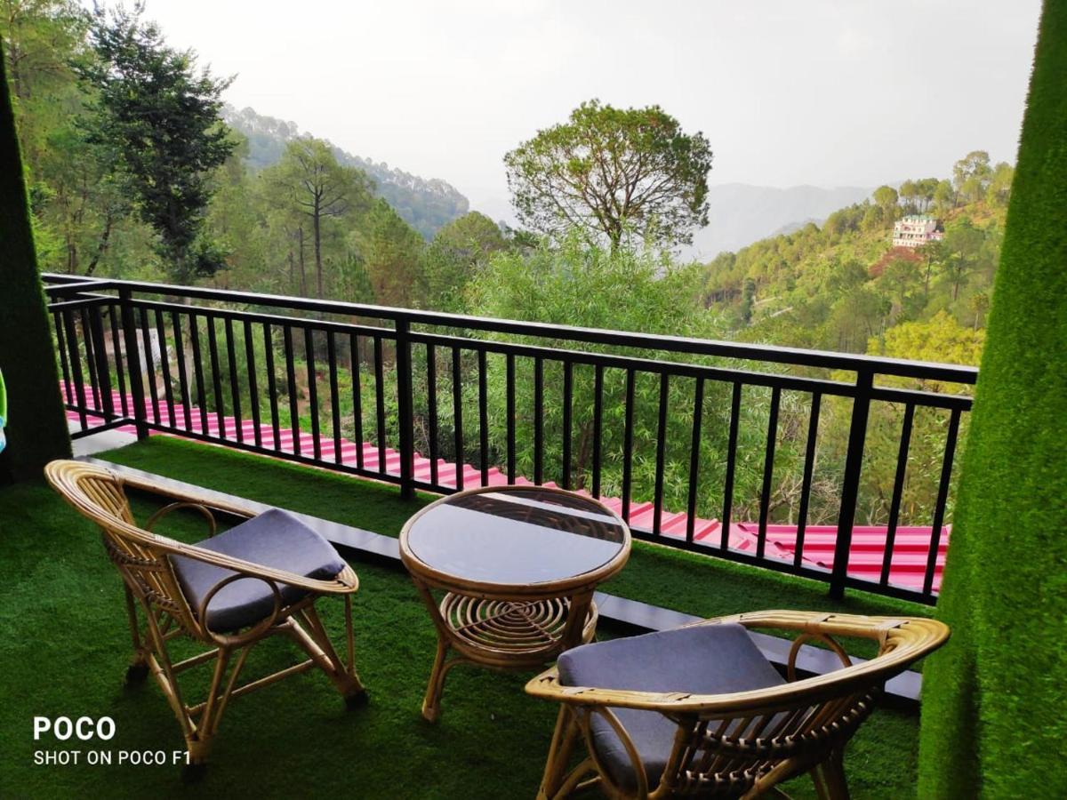 Bed and Breakfast The Asgard Kasauli Exterior foto